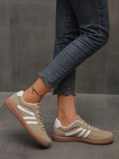Camden Court Sand Gum Sneakers