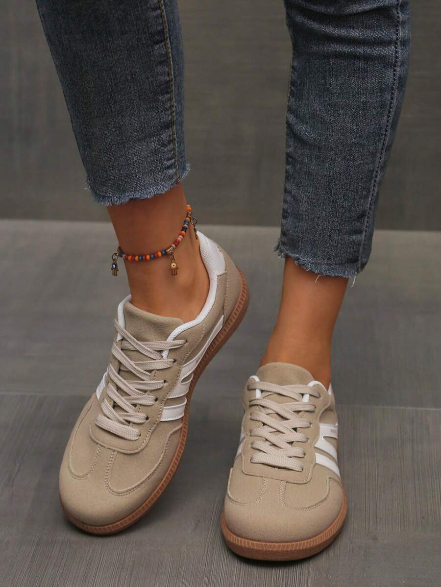 Camden Court Sand Gum Sneakers