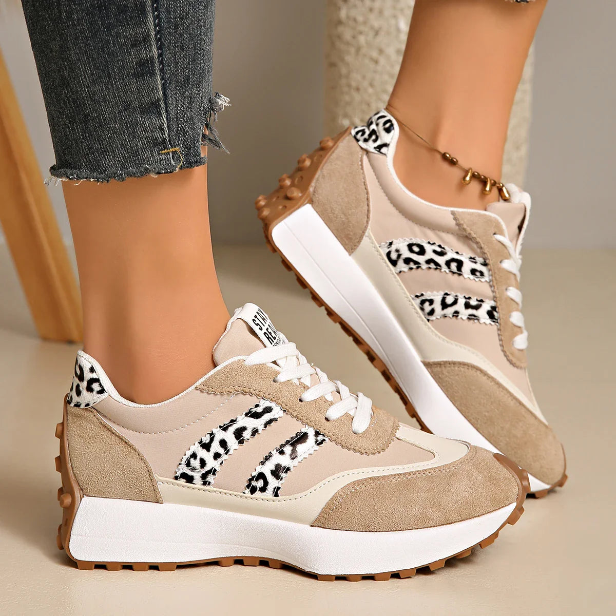 CloudLane Stripe Casual | Leopard Beige