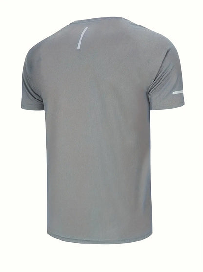 Packen Sie 6 schnelltrocknende Sport-T-Shirts mit reflektierenden Streifen.